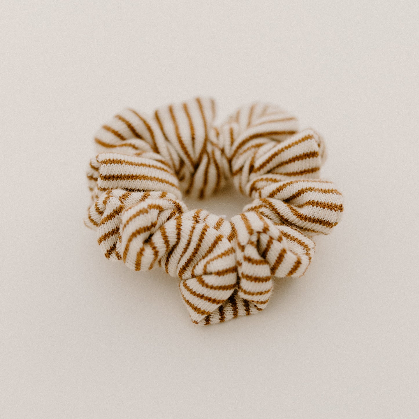 Elleashop Scrunchie - Walnut Stripe